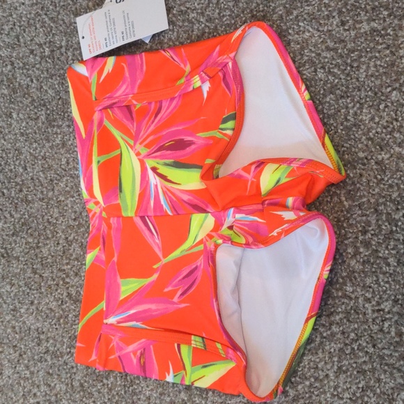 Old Navy Other - NWT Girls Old Navy Dolphin Hem Swim Shorts - Pattern: Bird of Paradise - Size M